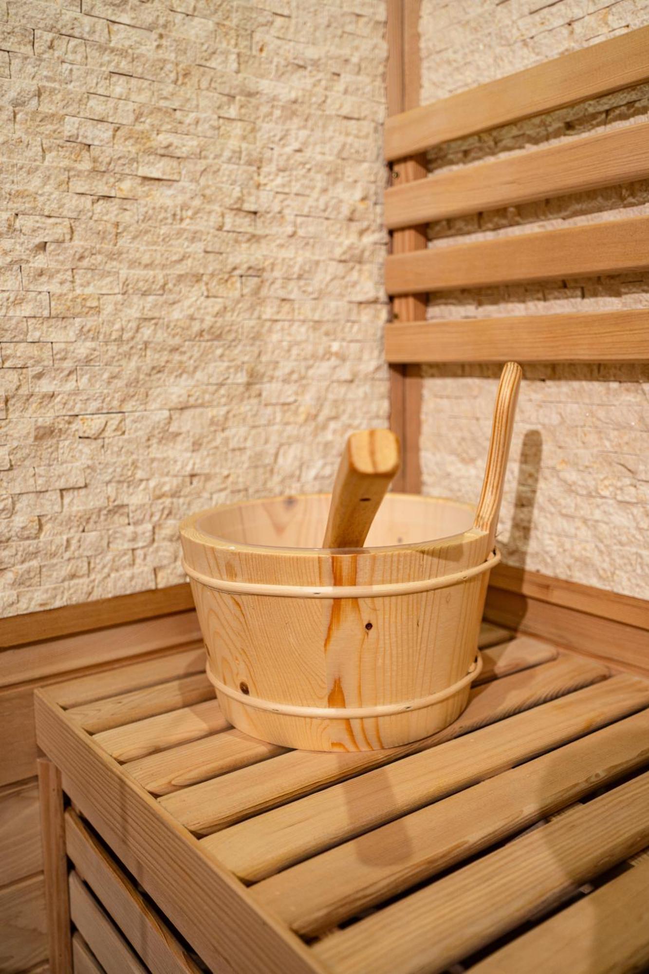 Moderne T2 Centre Sauna Wifi Home Office Netflix Strasbourg Bagian luar foto