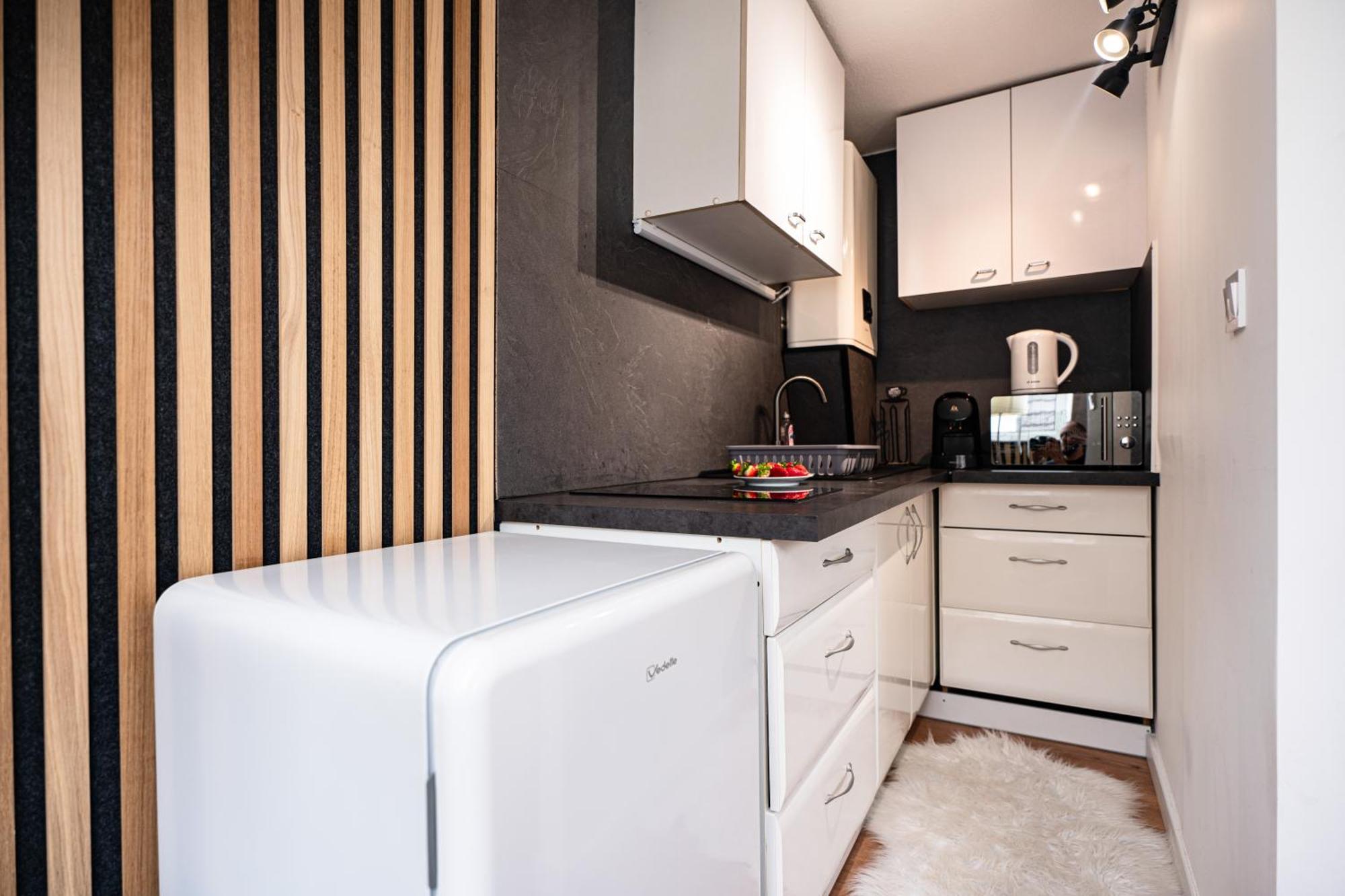 Moderne T2 Centre Sauna Wifi Home Office Netflix Strasbourg Bagian luar foto
